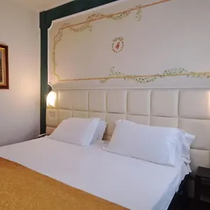 https://delta-florence.it-tuscanyhotel.com